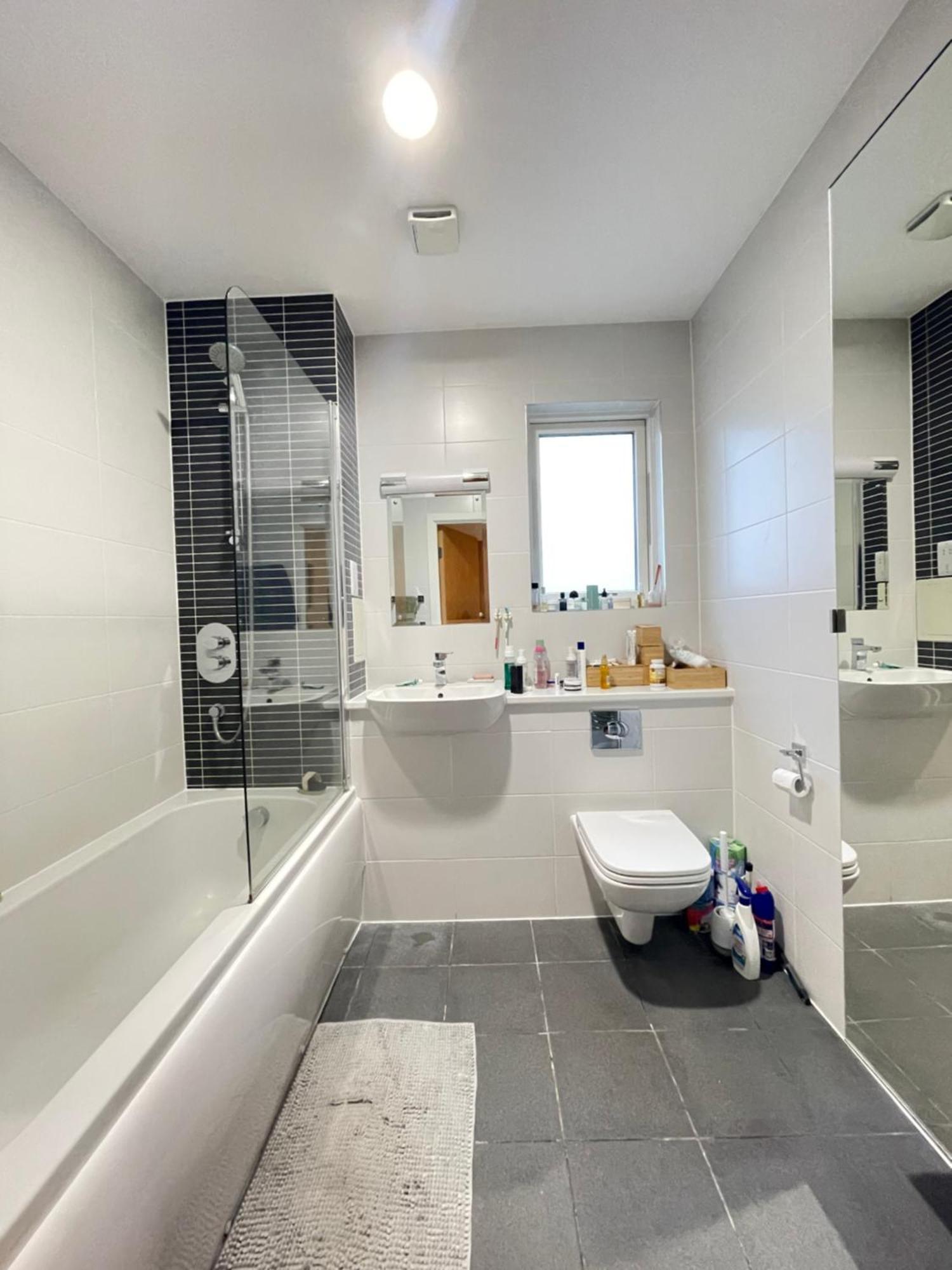& Modern 1bd Flat With Balcony Hackney! Appartamento *