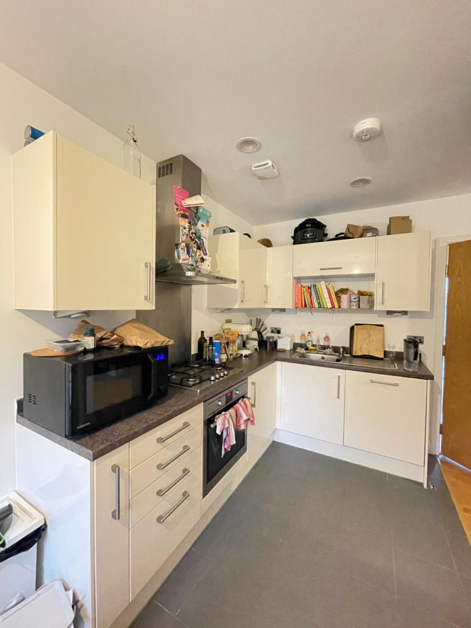& Modern 1bd Flat With Balcony Hackney! Londra